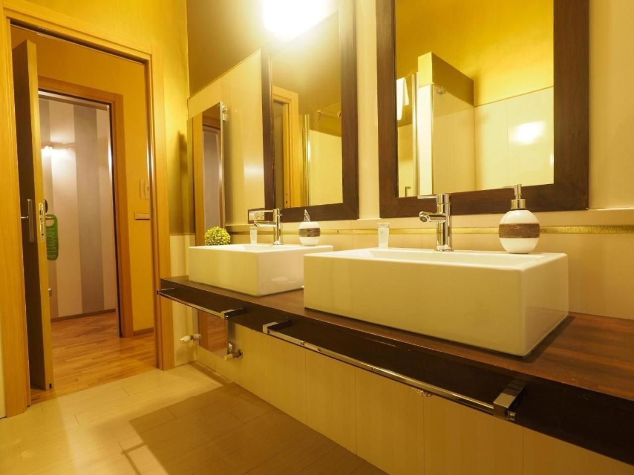 House Borgia Aparthotel โรม ภายนอก รูปภาพ