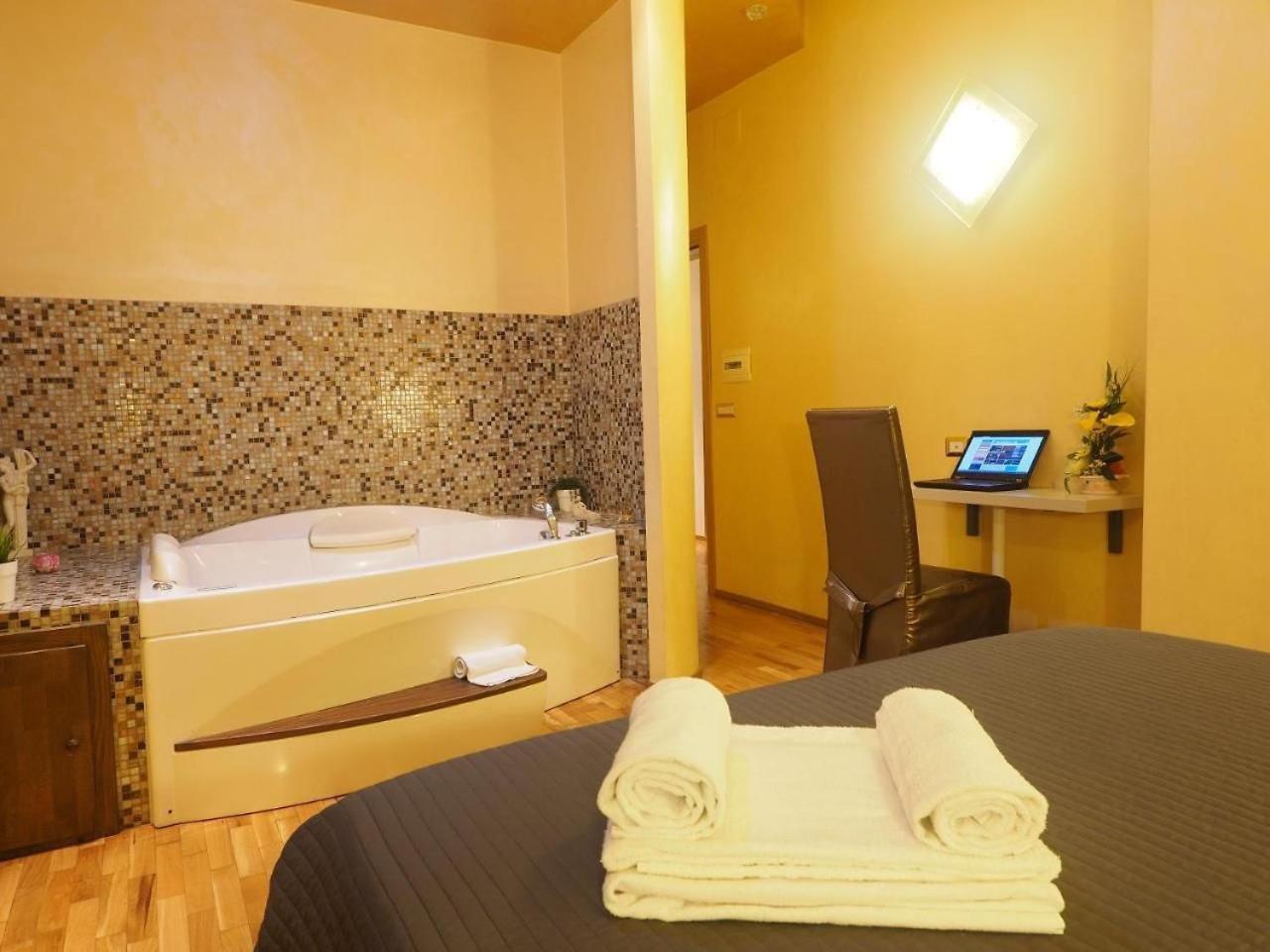 House Borgia Aparthotel โรม ภายนอก รูปภาพ